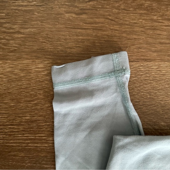 Women’s lululemon align high-rise pant 28” light blue leggings size 10 - Picture 3 of 7